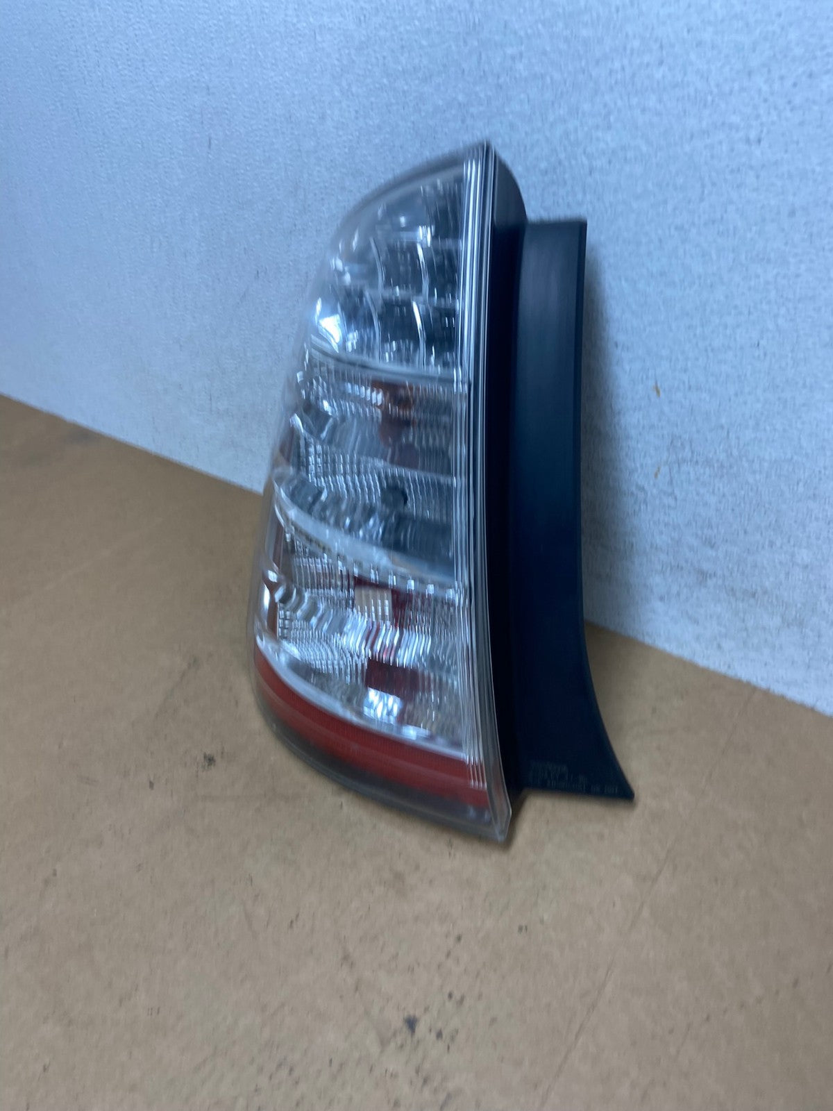 2006 2007 2008 2009 Toyota Prius Tail Light Left Driver LH AE3015 LK1