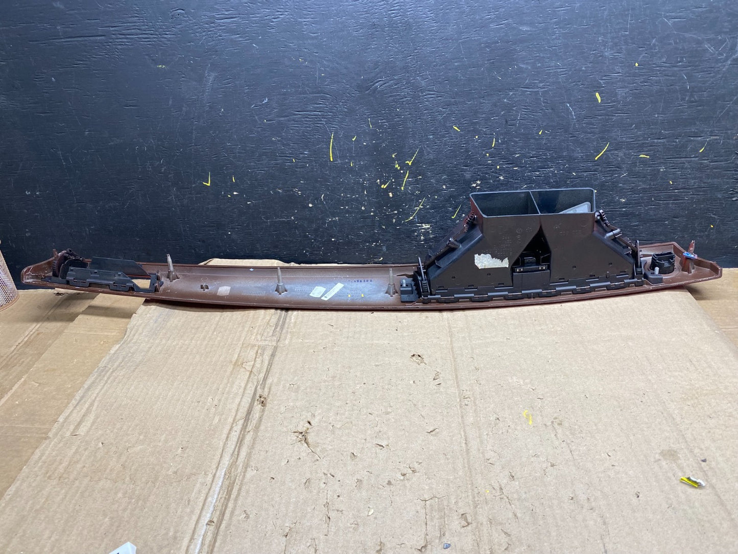 2007 to 2010 BMW 335i Dash Panel Center Air Vent Bezel Trim OEM X5848 DG4