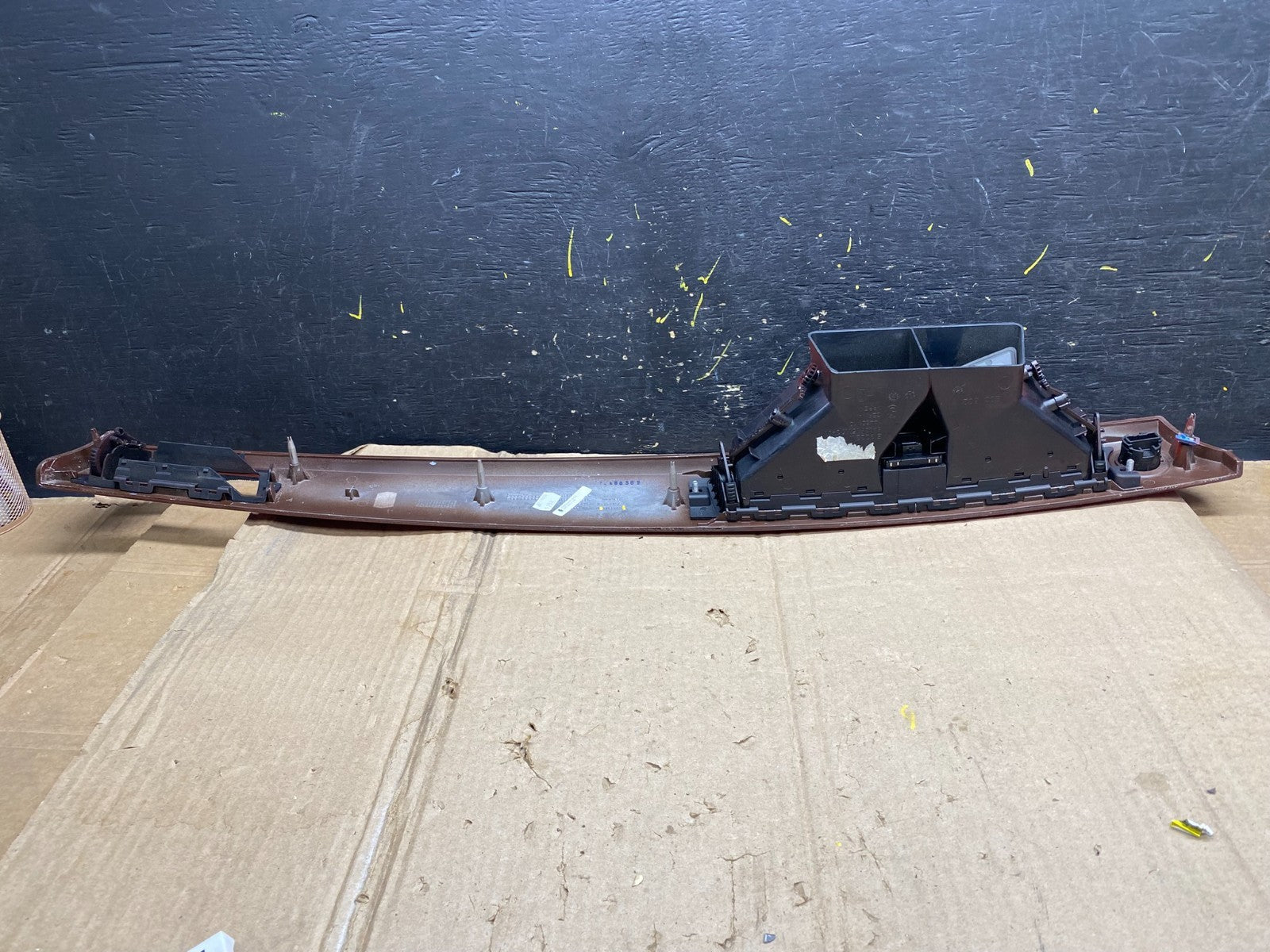 2007 to 2010 BMW 335i Dash Panel Center Air Vent Bezel Trim OEM X5848 DG4