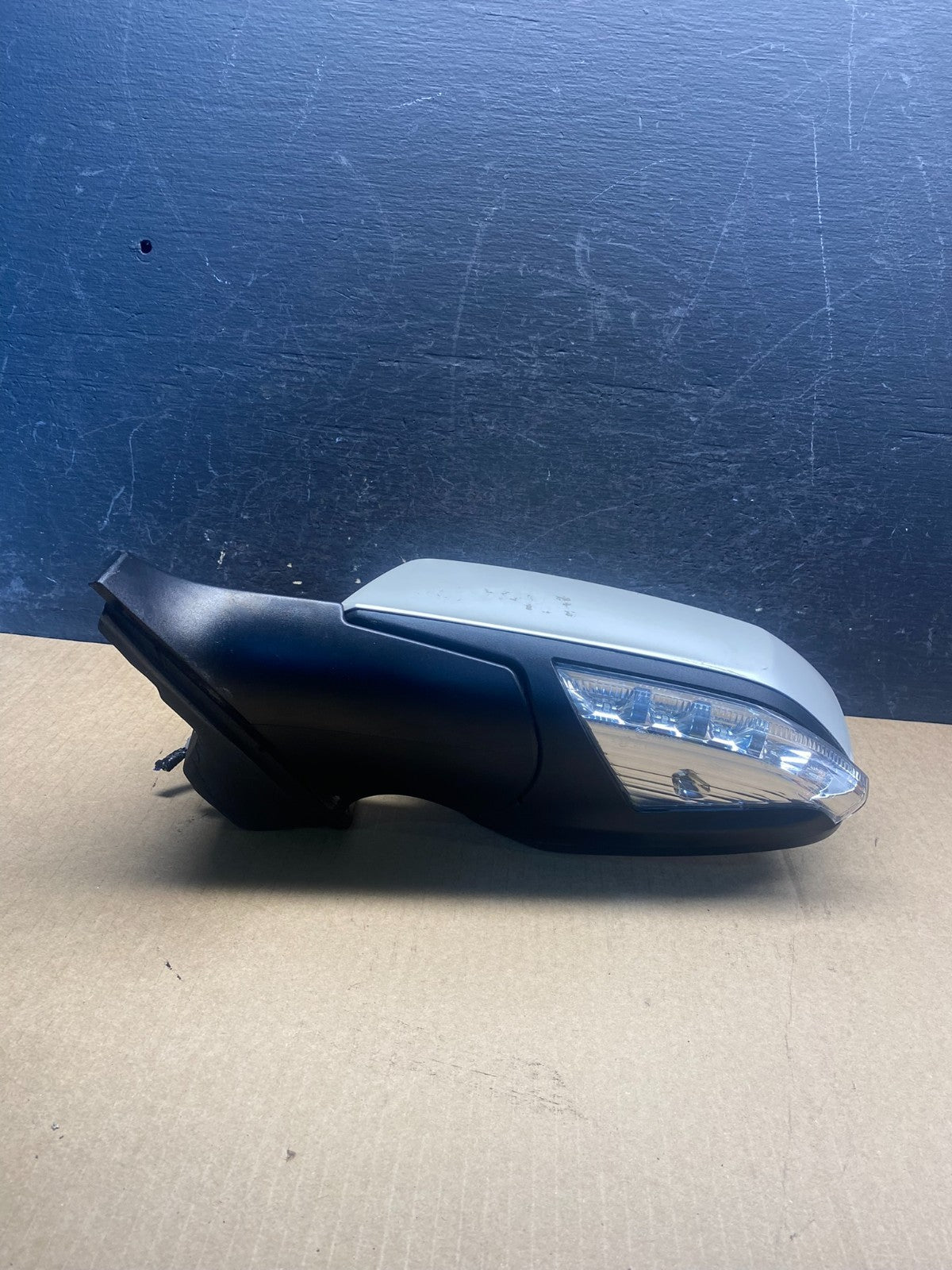 2010-2012 Buick Lacrosse Left Driver LH View Power Door Mirror ag6106 DG3