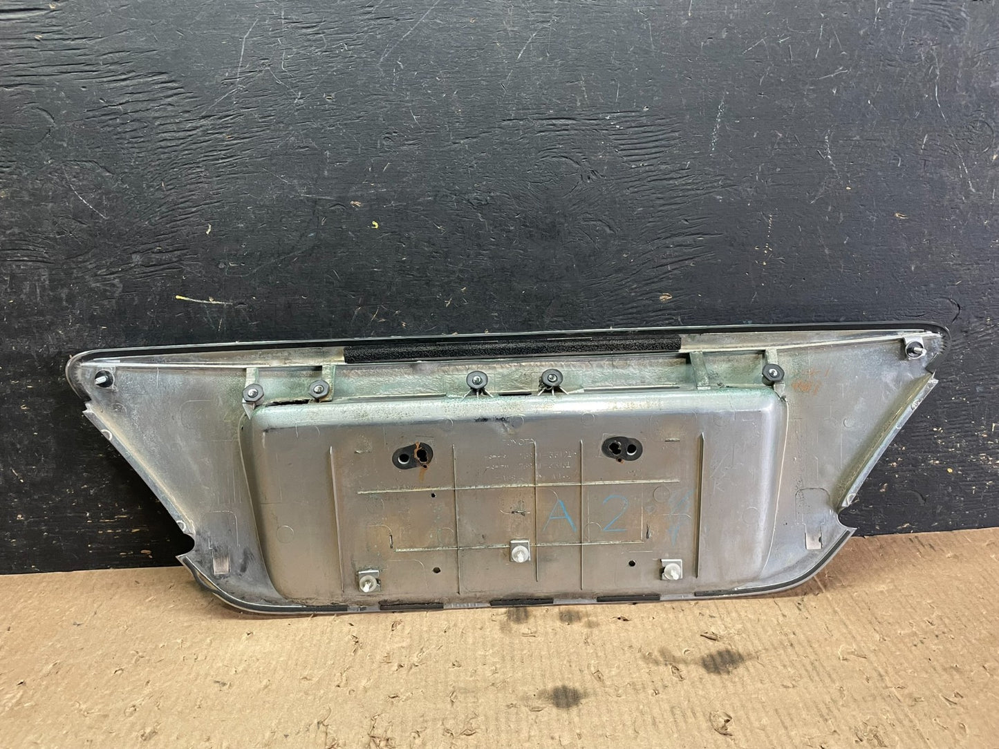 2007 2008 2009  Lexus ES350 Rear Trunk Molding License Plate Panel Oem Z5634 DG6