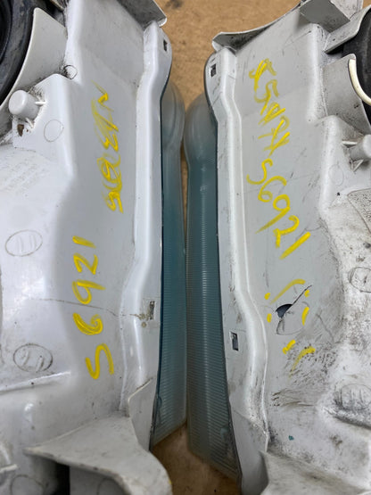 2001-2002 Toyota Corolla Right Left Side Halogen Headlights OEM S6921 PS12
