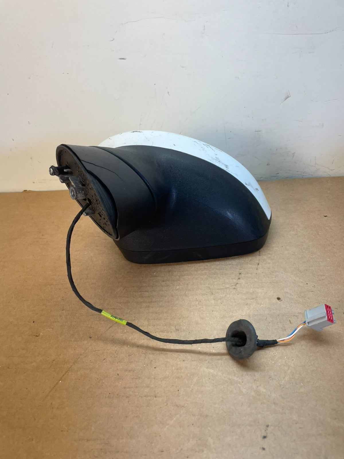 2011 to 2019 Ford Fiesta Left Driver Side View Door Heated Mirror af8640 DG3