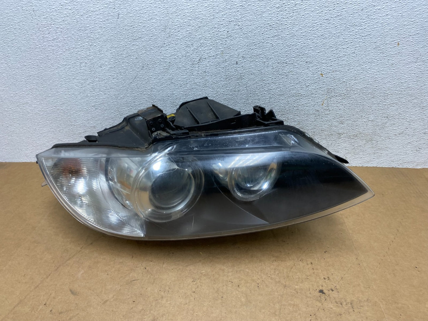 2007-2010 BMW 3-Series Coupe 335i Right Passenger Headlight Xenon HID AE3156 DW0