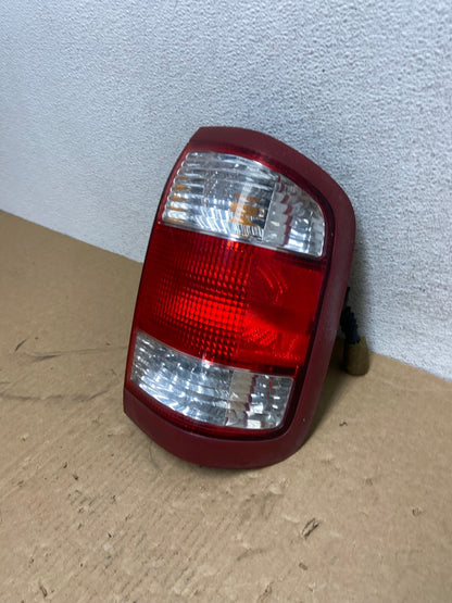 1999 to 2004 Nissan Pathfinder Right Passenger Rh Side Tail light AG0507 LK1