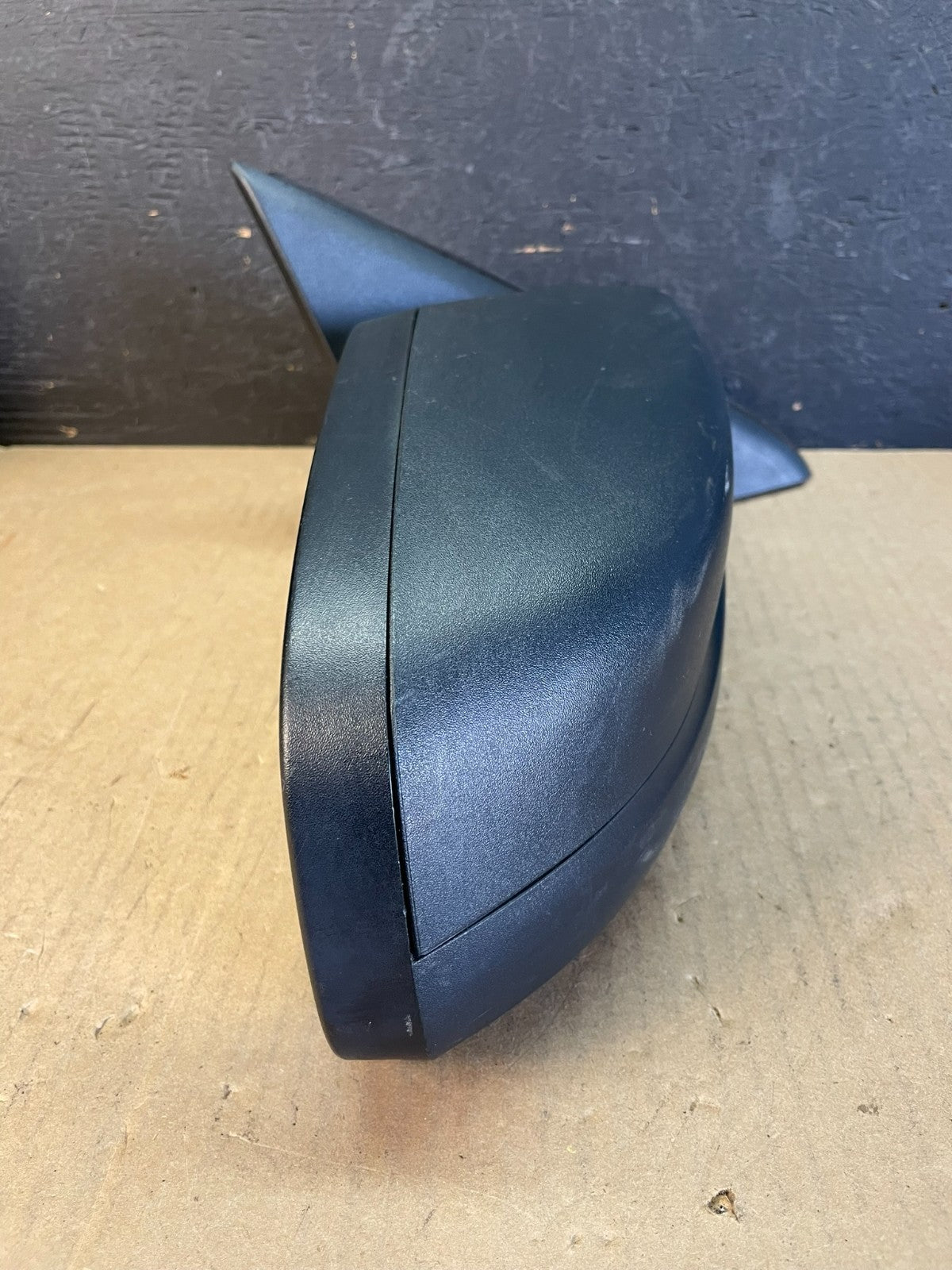 2010 to 2018 Ford Taurus Right Passenger View Door Mirror AD5591 DW8