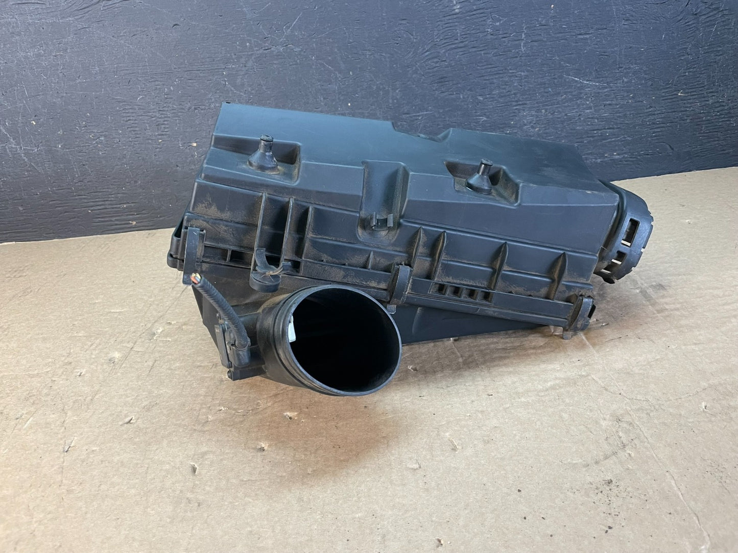 2007 to 2010 BMW X5 Air Intake Cleaner Filter Housing Box af5376 DG3