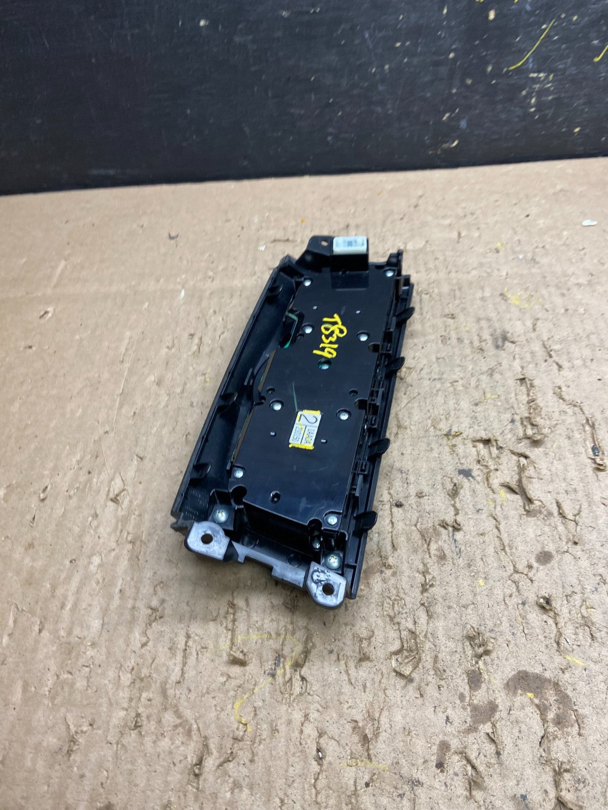2009-2014 Nissan Murano AM FM Radio CD Control Panel T8319 DG4