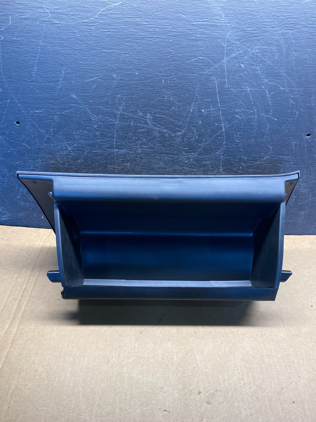 2016 to 2020 Chevrolet Malibu Right Passenger Side Glove Box AH6970 DG3