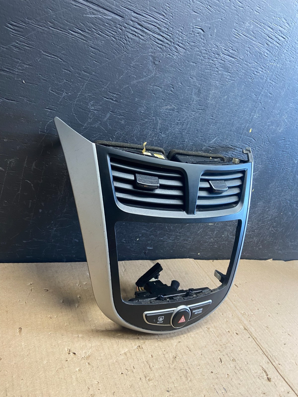 2012 to 2017 Hyundai Accent Center Radio Bezel Air Vent Panel AE3981 DG2