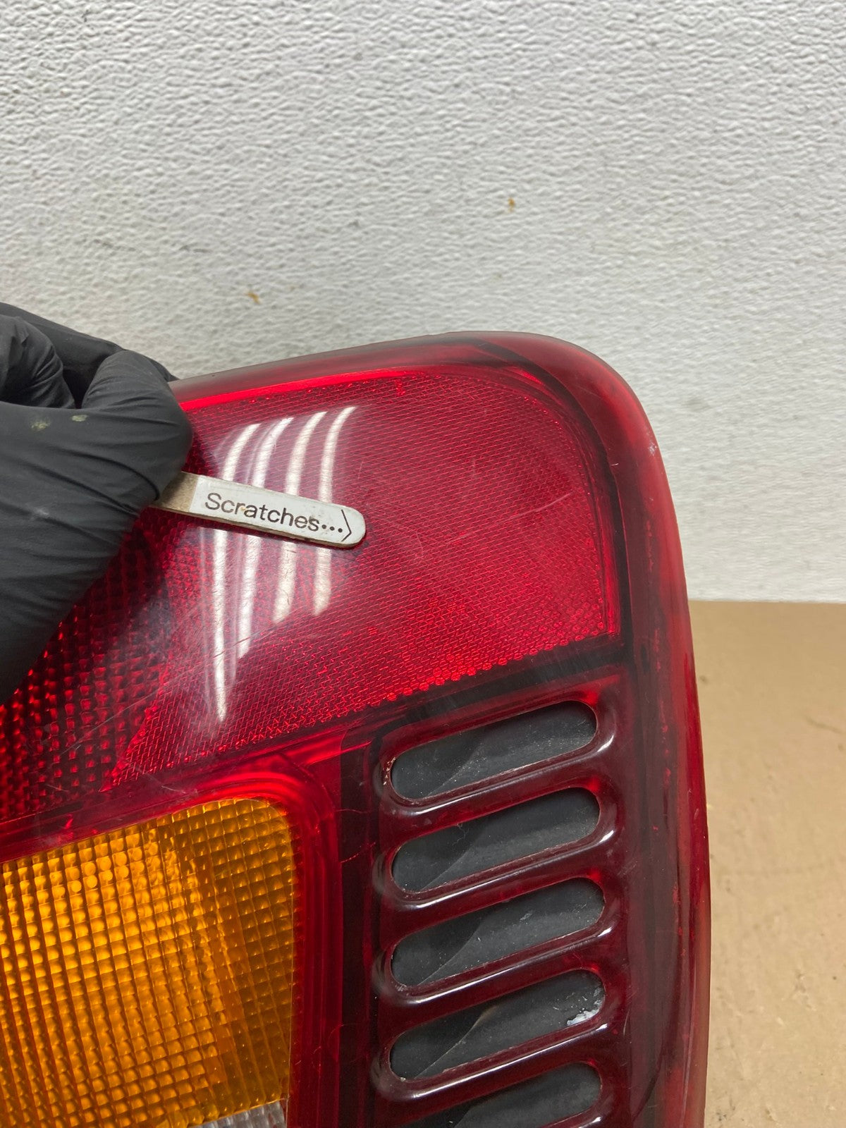 1999-2004 Jeep Grand Cherokee WJ Right Passenger Rh Tail Light AD7811 LK4