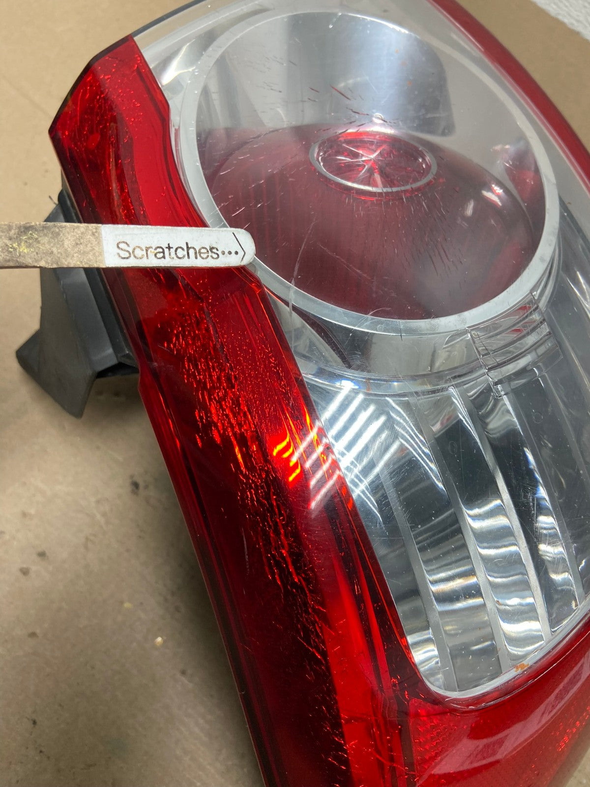 2010 to 2012 Hyundai Santa Fe Left Driver Side LH Tail Light AF4738 LK3