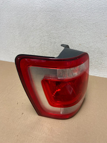 2008 to 2012 Ford Escape Left Driver LH Side Tail Light AG6622 DW2