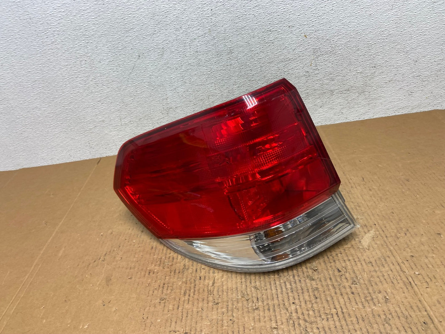 2008 2009 2010 Honda Odyssey Left Driver LH Side Tail Light AE1538 LK0