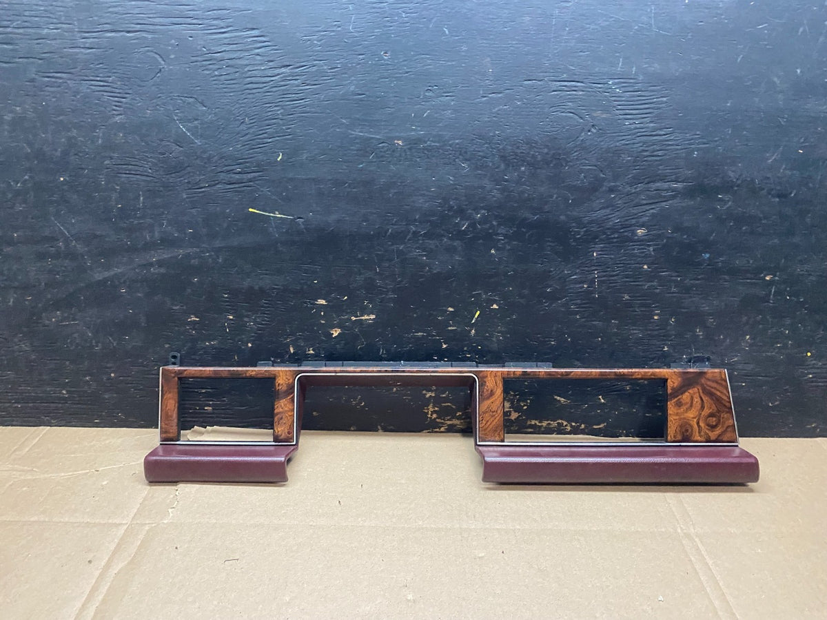 1991 to 1993 Chrysler New Yorker instrument cluster wood grain bezel U0041 PS0