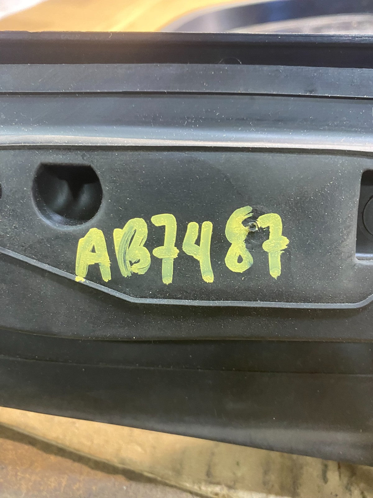2000 - 2006 Mazda MPV Right Passenger RH Side View Door Mirror ab7487 DG11