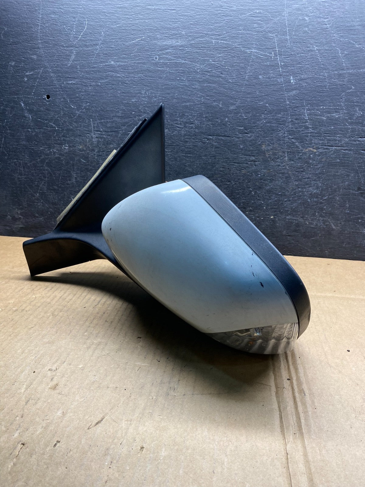 2007 - 2011 Volvo XC70 V70 Left Driver View Door Mirror AI9717 DG2