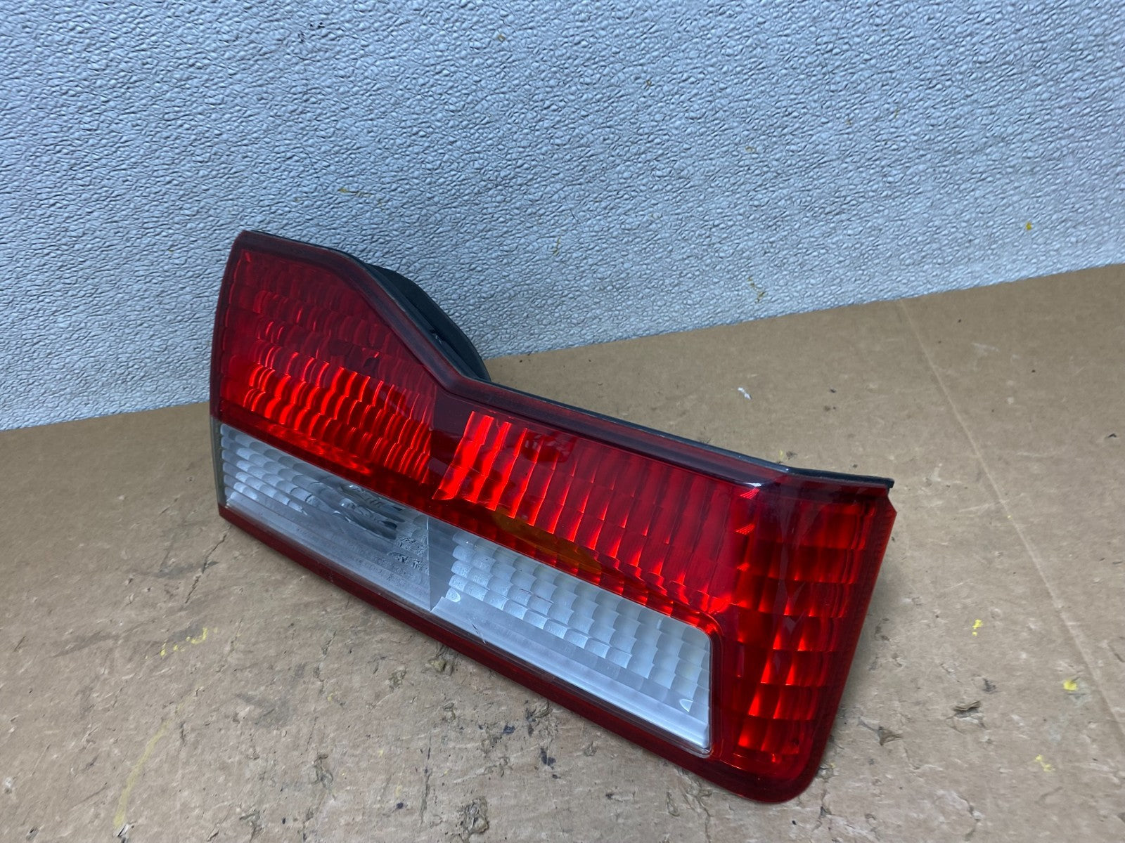 2001 to 2002 Honda Accord Left Driver LH Side Inner Tail Light OEM V6155 DW1