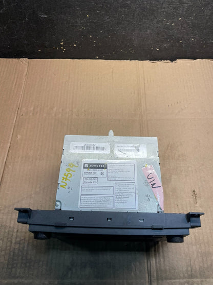 2009 2010 2011 Cadillac DTS Navigation Radio Assembly 25993432 x4303 DG5