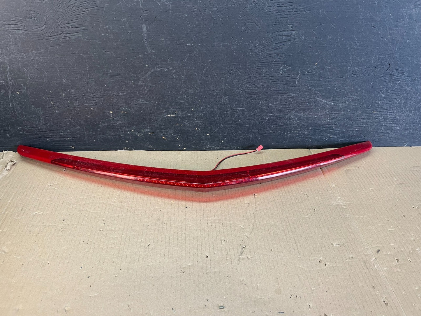 2013 to 2018 Cadillac Ats Trunk Lid Mount 3rd Third Brake Tail Light AE3612 DG1