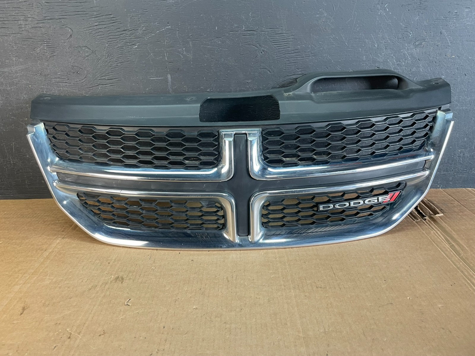 2011 to 2018 Dodge Journey Front Upper Chrome Grill Grille AE8418 DW0
