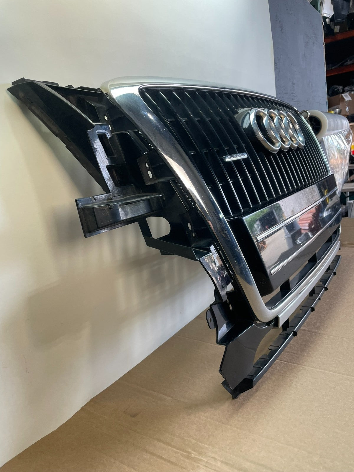 2013 to 2015 Audi Q5 Front Upper Grill Grille AG2997 DG2