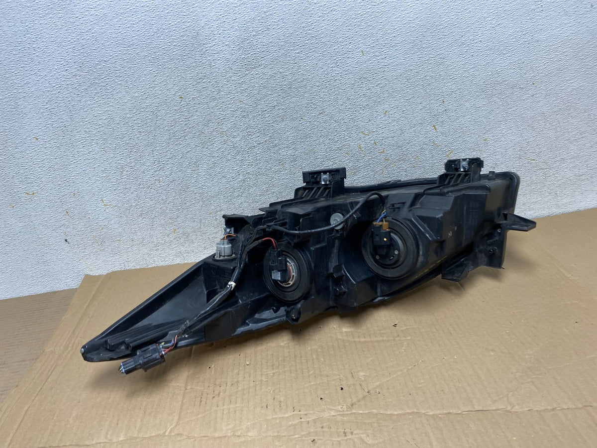 2010 - 2013 Mazda 3 Halogen Right Passenger Rh Side Headlight AI1186 DW7