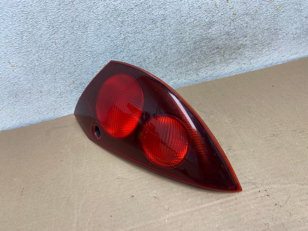 2000 2001 2002 Mitsubishi Eclipse Right Passenger RH Side Tail Light AH9360 LK1