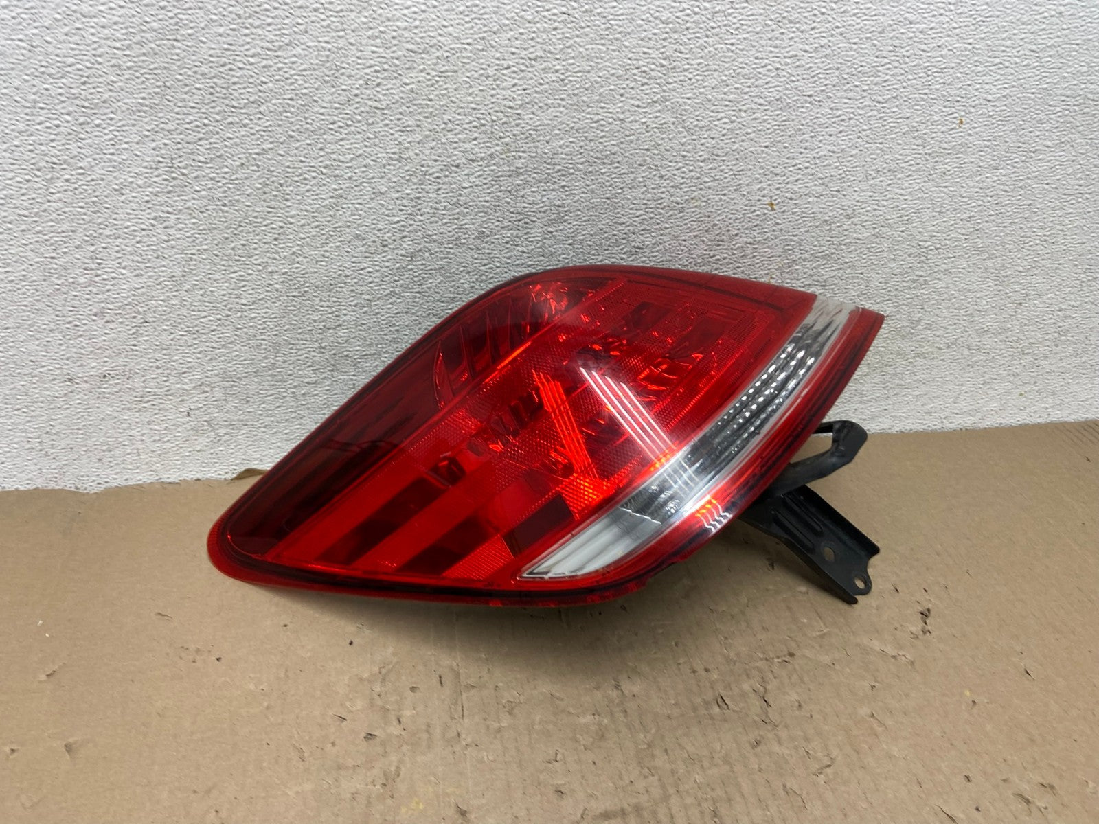 2005-2010 Toyota Avalon Left Driver Lh Side Tail Light AG6983 LK0