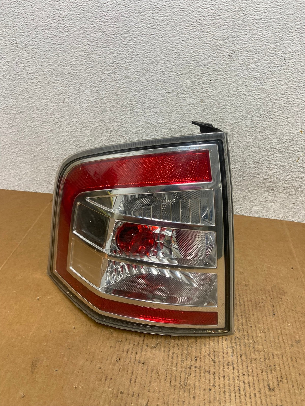 2007 to 2010 Ford Edge Tail light Left Driver Side AE0503 LK0