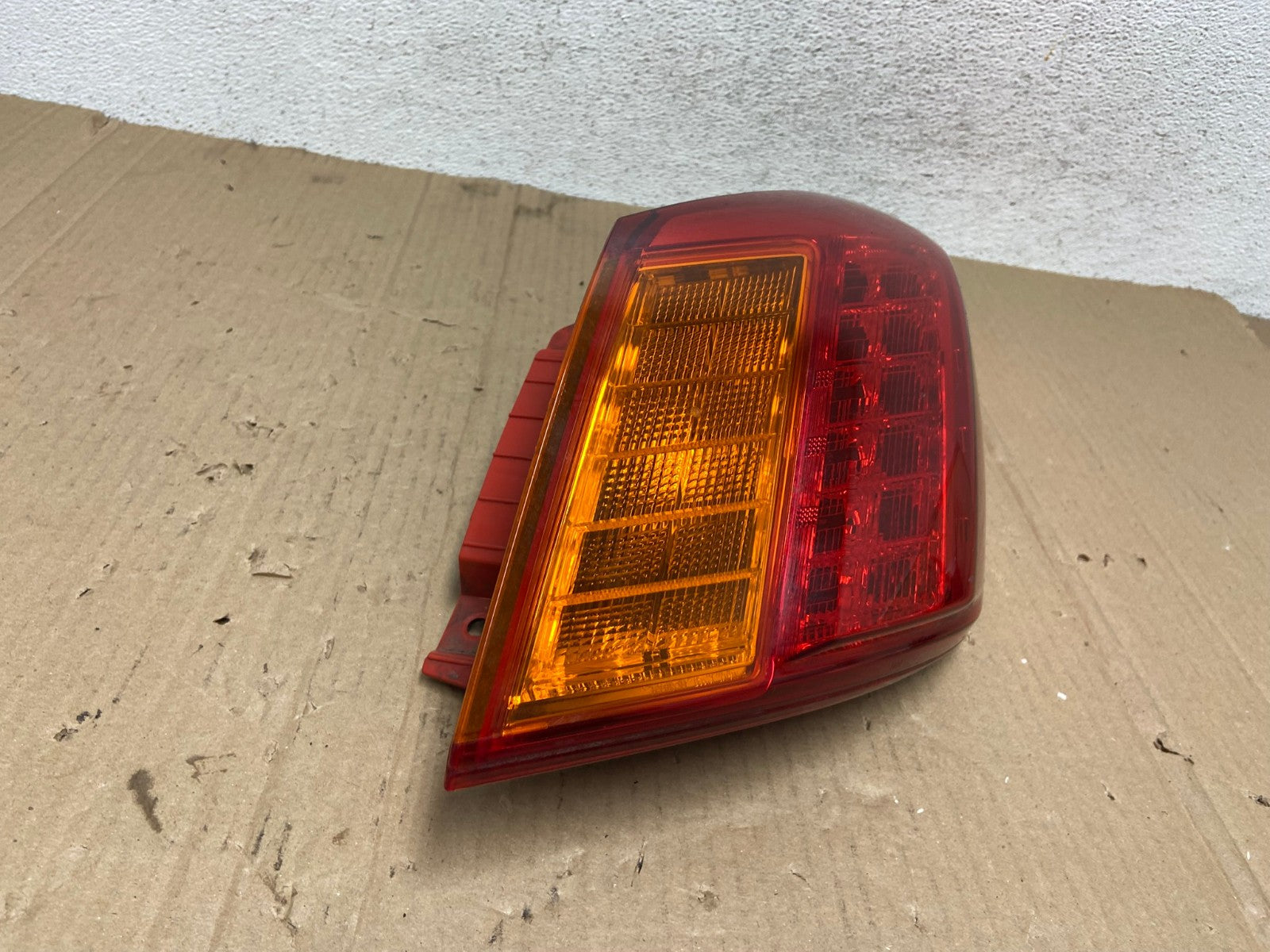 2009 2010 Nissan Murano Right Passenger Rh Side Tail Light AE8975 LK2