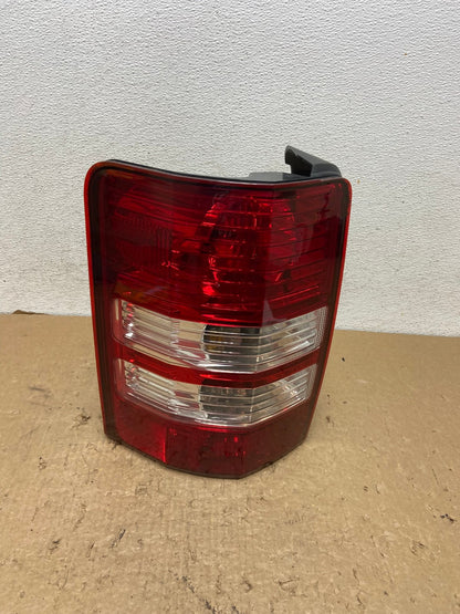 2008 to 2012 Jeep Liberty Left Driver Side Lh Tail Light AF8256 LK0