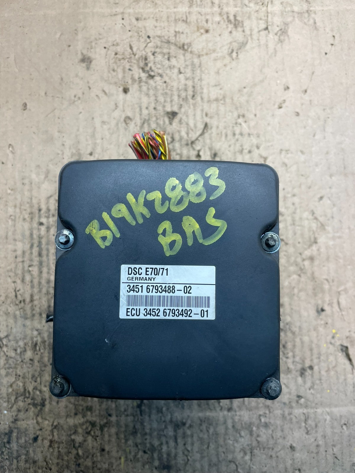 2007 to 2013 BMW X5 E70 ABS Anti-Lock Brake Pump Module OEM S8426 DG4