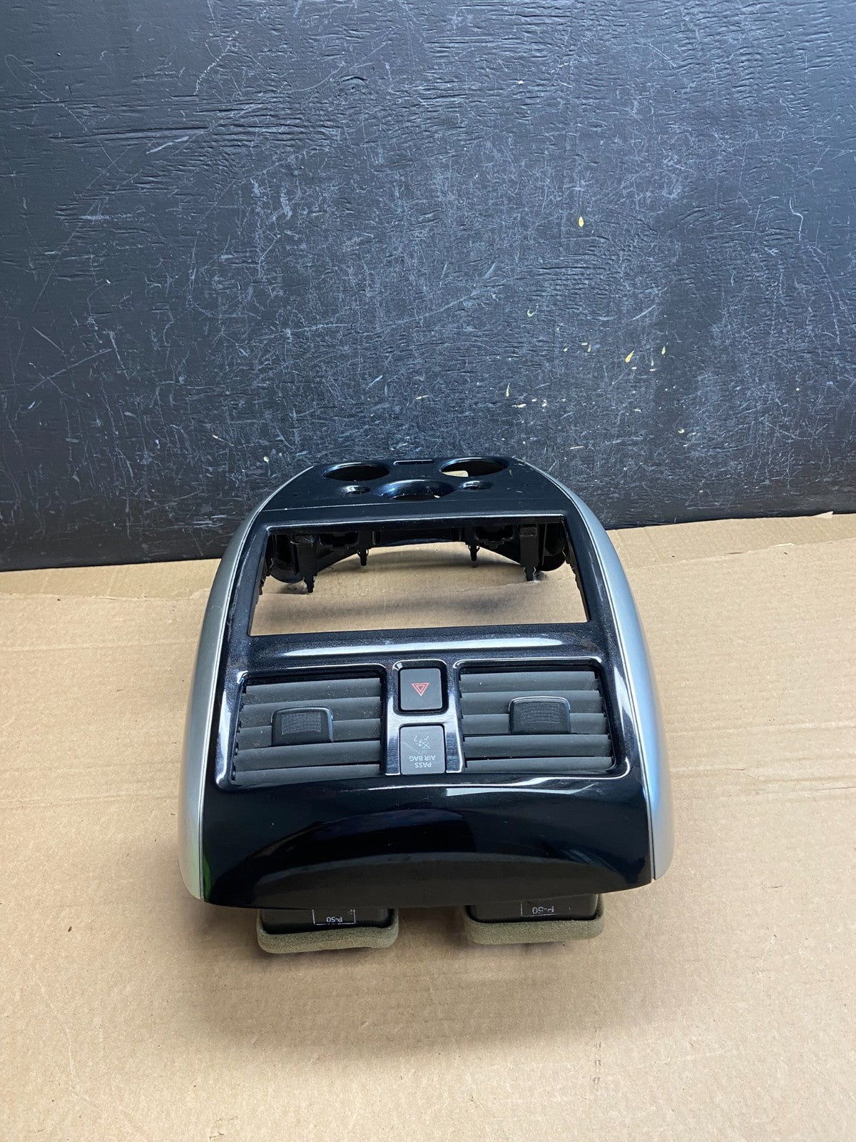 2015-2019 Nissan Versa Center Dash Radio Climate Bezel Air Vent AF2430 DG0