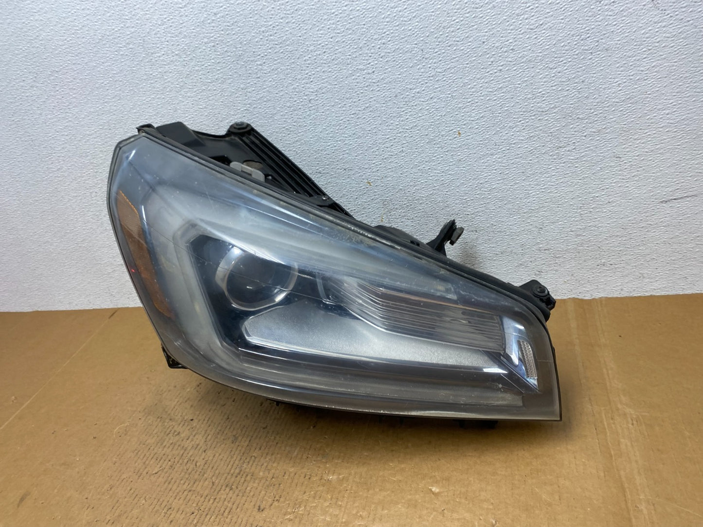 2013-2016 Gmc Acadia Right Passenger RH Side Led Halogen Headlight AE0550 DW1