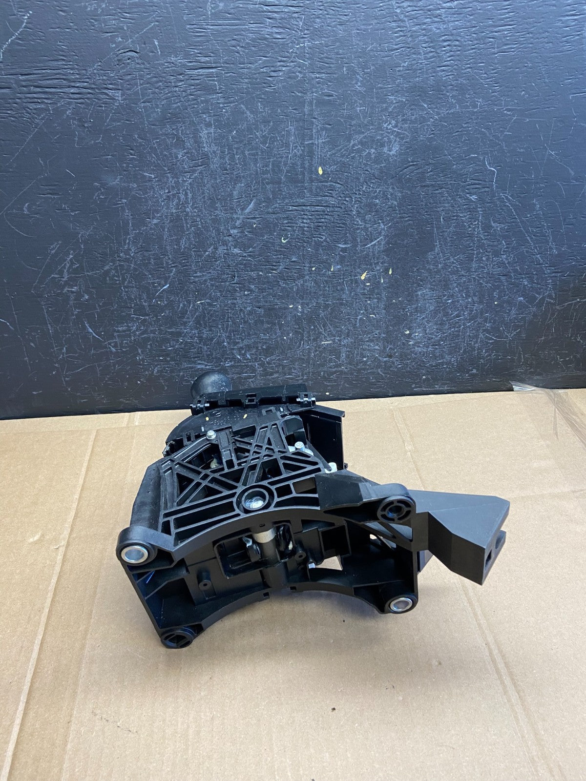 2010 to 2015 Mazda CX-9 Center Console Gear Shifter ad2063 DG4