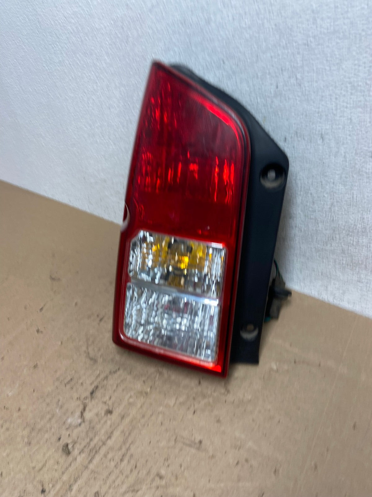 2005 to 2012 Nissan Pathfinder Tail light Left Driver Lh Side AE6530 LK1