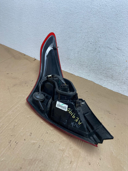 2012-2019 Nissan Versa Sedan Right Side Passenger Rh Tail Light AE9190 LK5