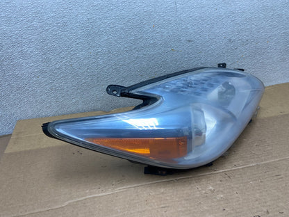 2010 - 2011 Toyota Prius Right Passenger Rh Halogen Headlight OEM AB5142 DW2
