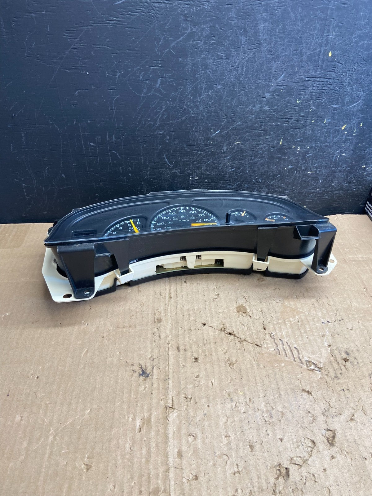 1999 to 2002 Chevrolet Silverado Sierra Cluster Gauge Speedometer ECM AE2028 DG4