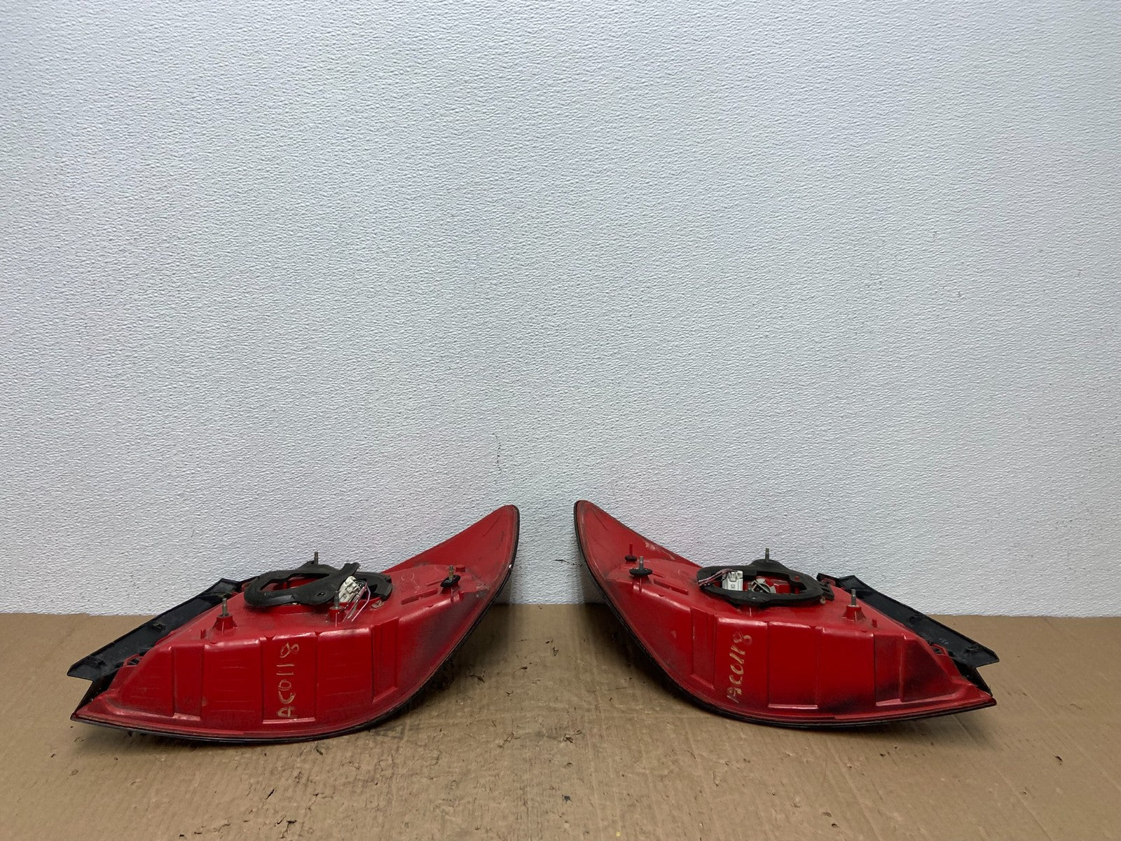 2003-2004 Infiniti G35 Left+Right Side Set Tail Lights Oem AC0118 DW7