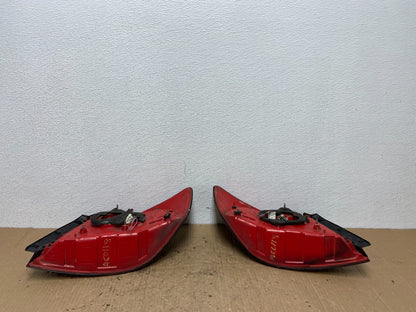 2003-2004 Infiniti G35 Left+Right Side Set Tail Lights Oem AC0118 DW7