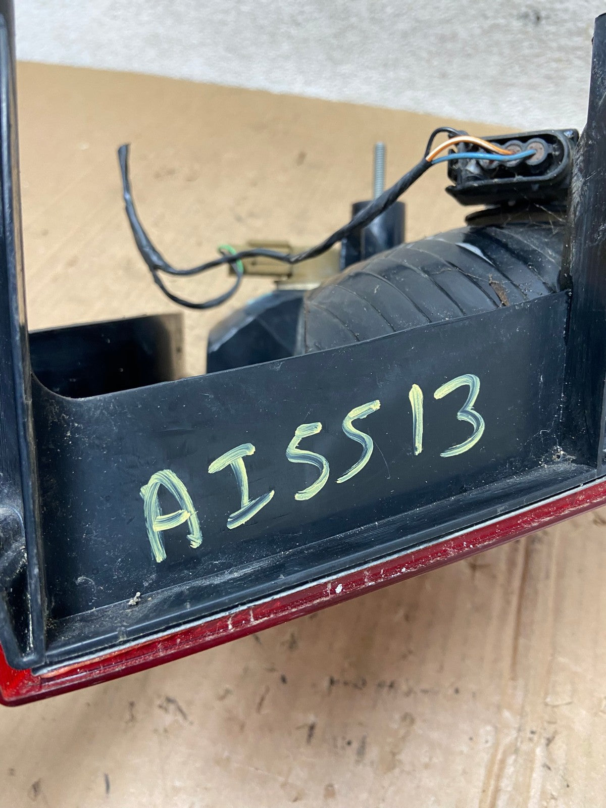 2005 2006 2007 Ford Focus Sedan Left Driver Side Tail Light AI5513 LK6