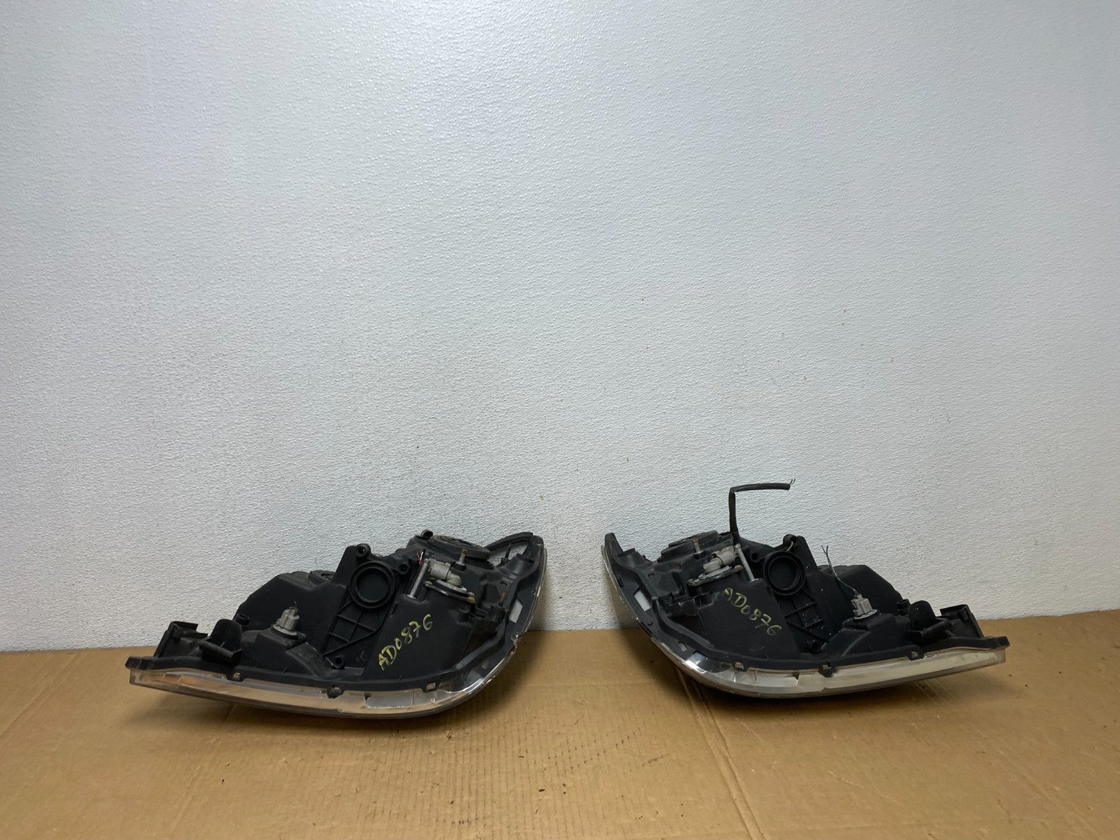 1999 to 2003 Lexus RX300 Left+Right Headlights Halogen AD0876 DW12