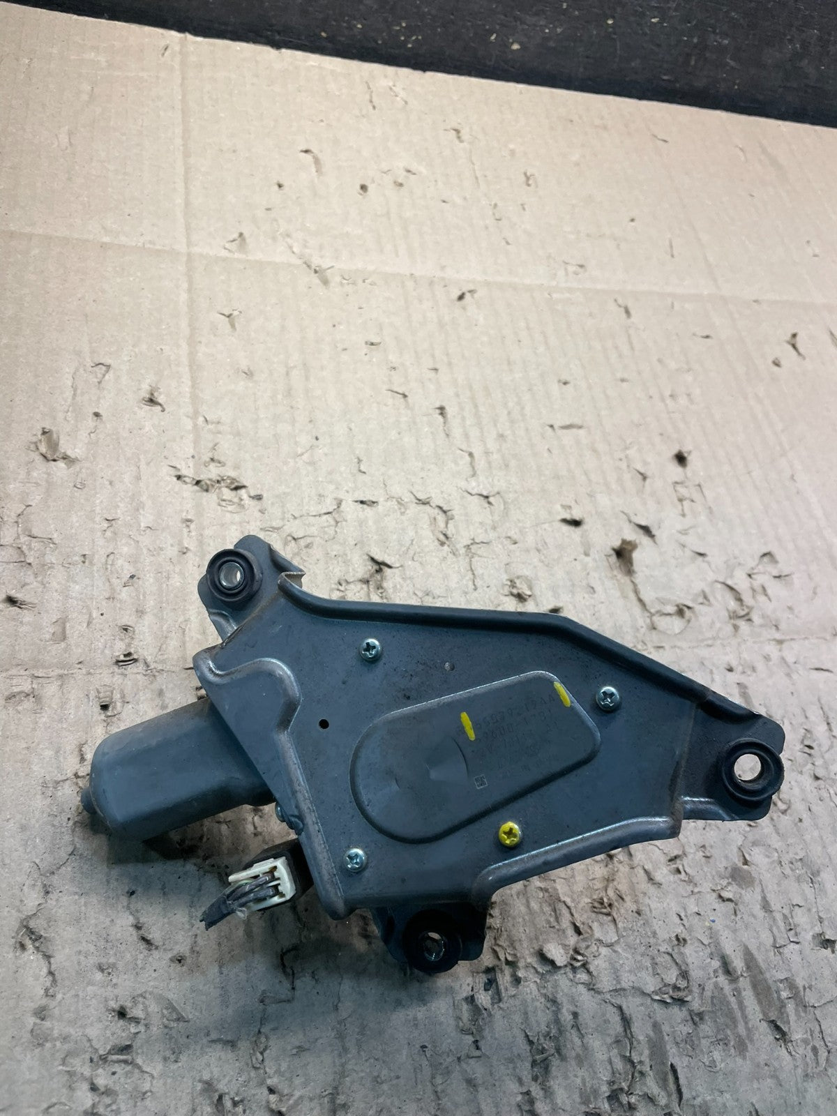 2014-2021 Dodge Durango  Tailgate Back Door Rear Wiper Motor Wiper x8744 DG5