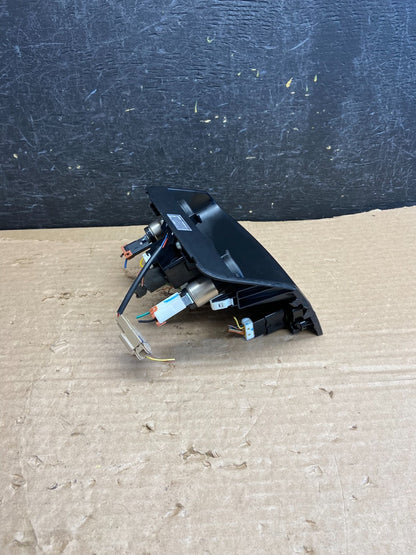2011-2013 Kia Sorento Center Seat Heater Switches Aux USB Power Outlet AF2694 DG2