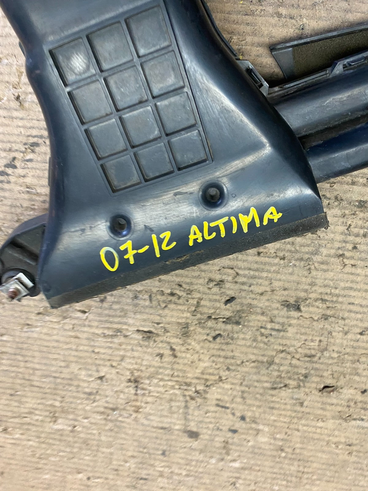 2007 to 2013 Nissan Altima 3.5L Air Duct Tube Resonator OEM S3588 DG8