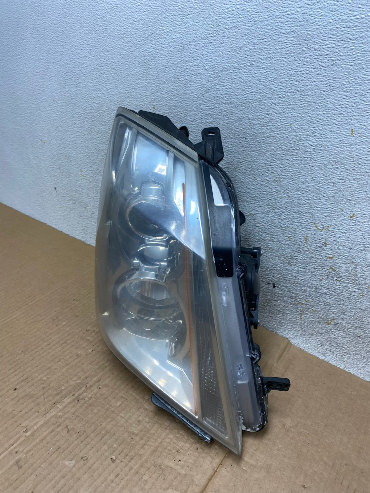 Halogen 2008 to 2014 Cadillac CTS Headlight Right Passenger Rh AI5806 LK1