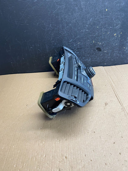 2009 to 2010 Acura TSX AM/FM CD Player Radio Audio System Air Vent AE4415 DG1