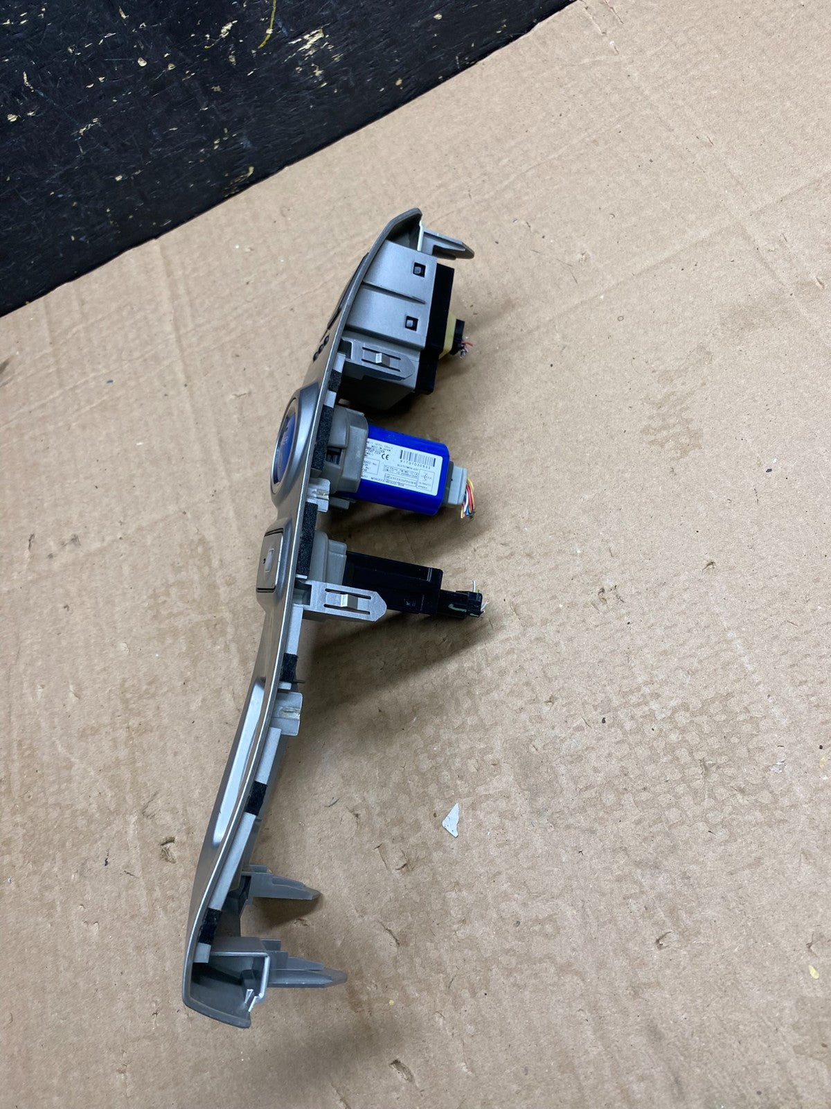 2012-2016 Toyota Prius V Shifter Bezel Trim Parking Push Start  Z0000  DG4